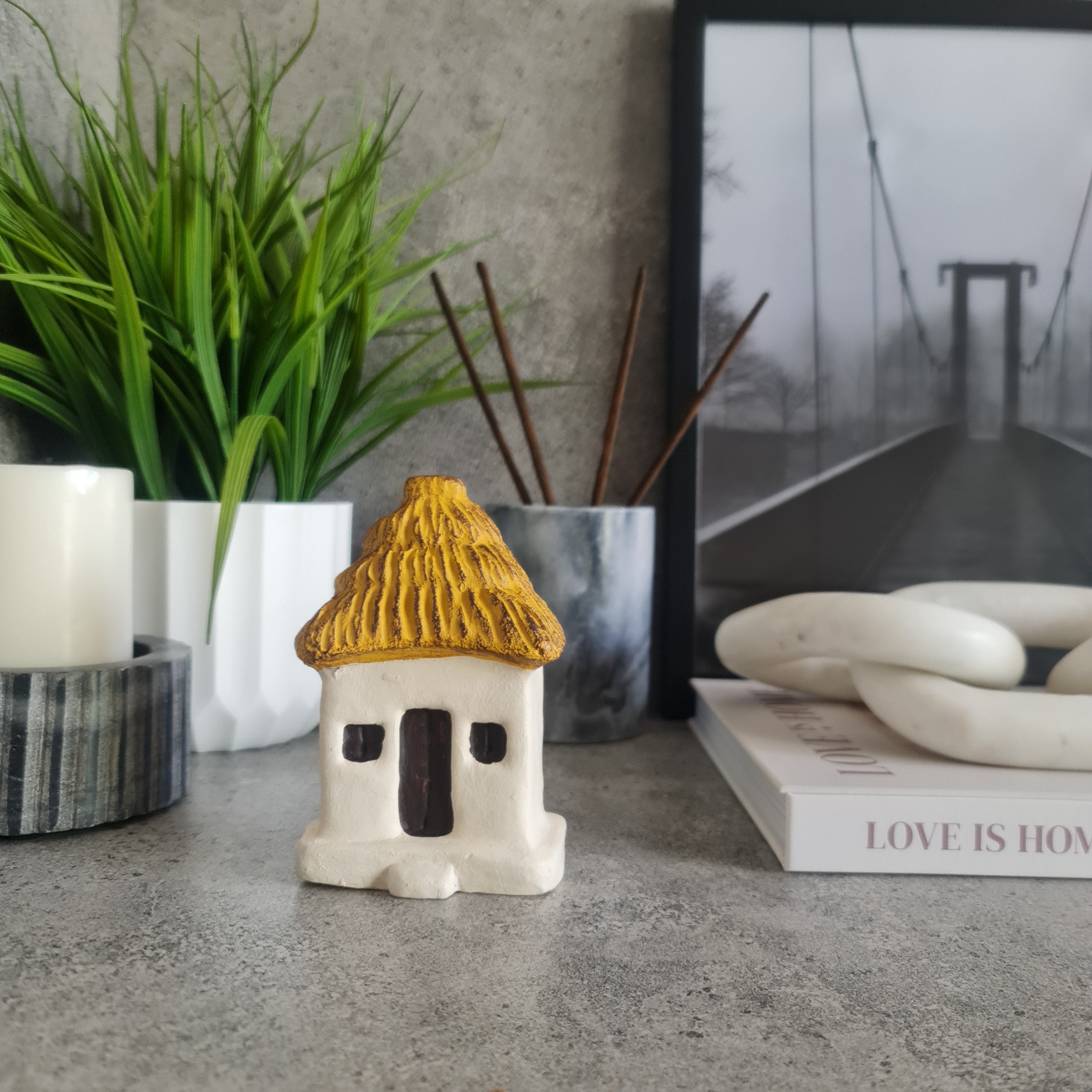 Mini Village Hut Decorative Showpiece, Figurine, Decorative Showpiece, Home decor