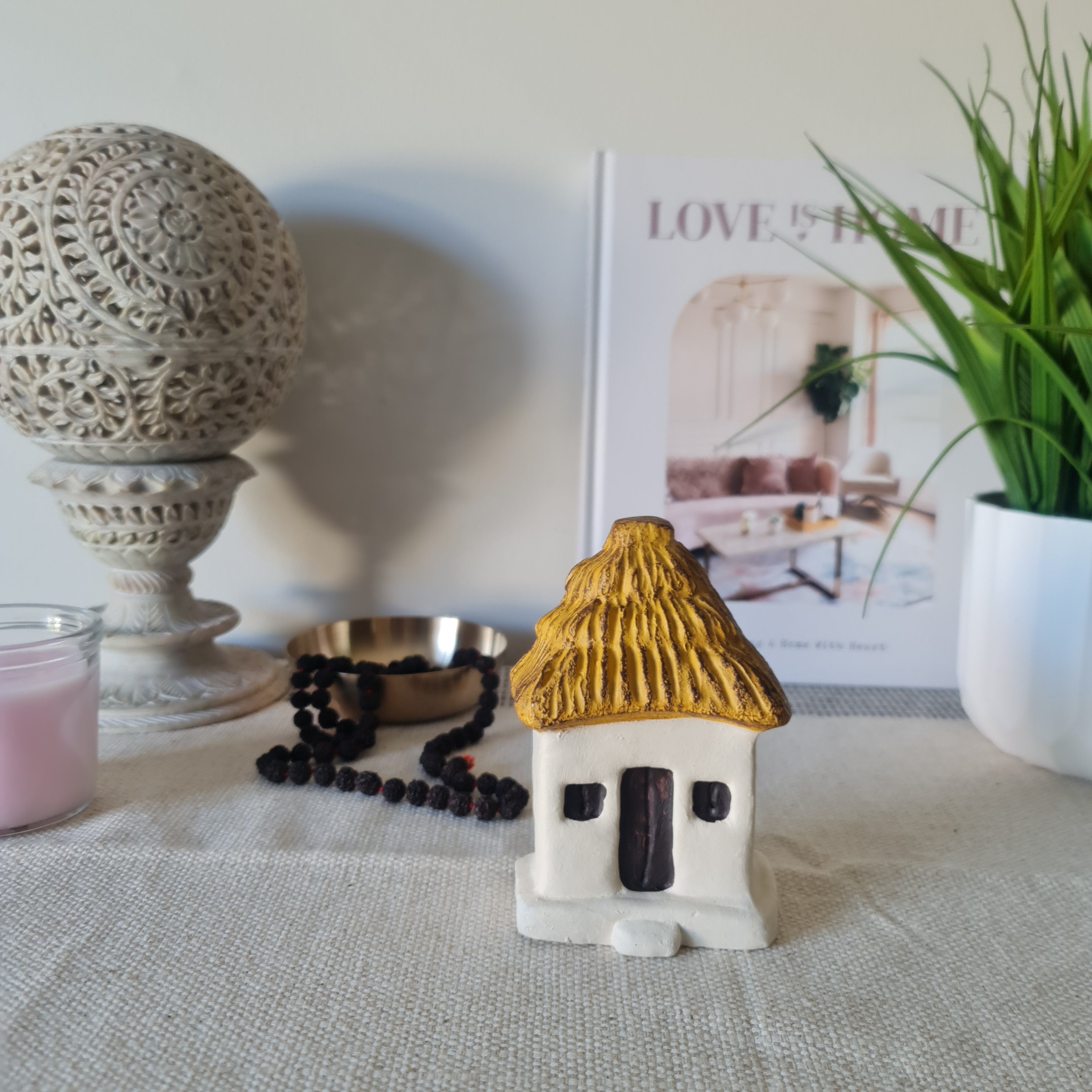 Mini Village Hut Decorative Showpiece, Figurine, Decorative Showpiece, Home decor